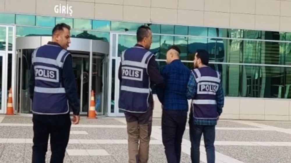 Bolu’da çeşitli suçlardan aranan 4 kişi tutuklandı