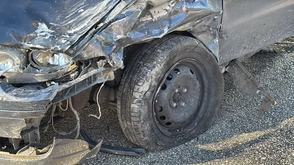 Bolu'da iki araç çarpıştı: 4'ü çocuk 5 yaralı