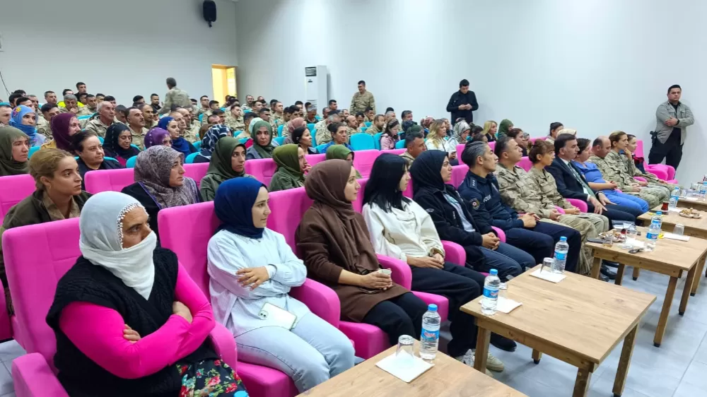 Çemişgezek'te ‘Kadına Yönelik Şiddetle Mücadelede' programı