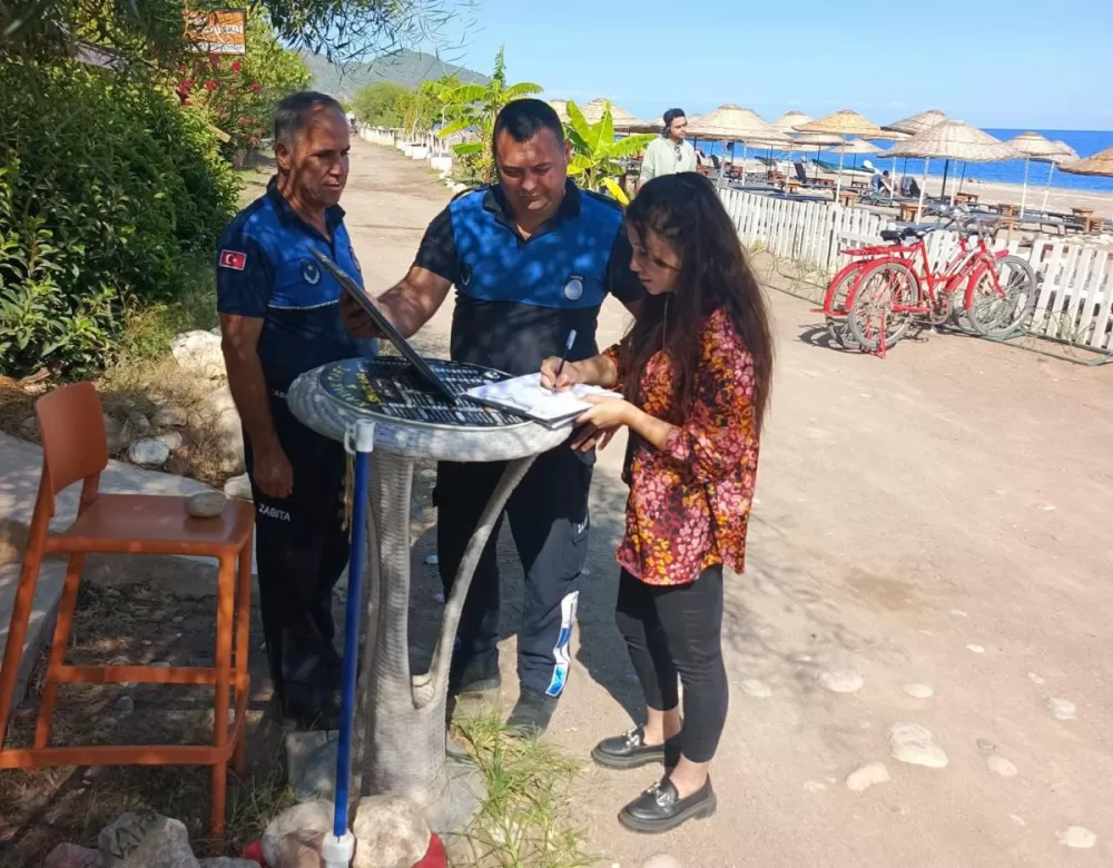 Kemer'de zabıtandan restoranlara denetim