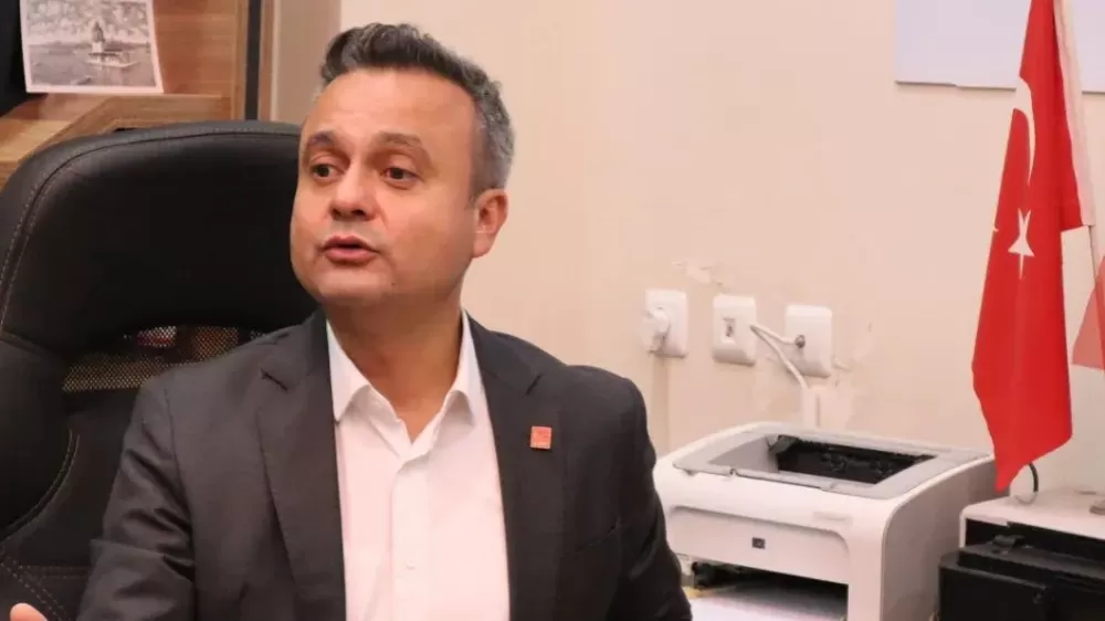 'Ekonomi kötü' diyen CHP'li başkan kongreyi 5 yıldızlı otelde yapma kararı aldı