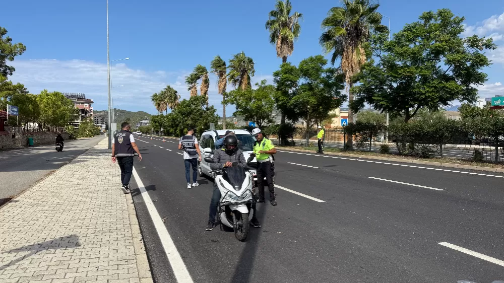 Gazipaşa'da kurallara uymayan sürücülere toplam 64 bin 300 TL ceza kesildi