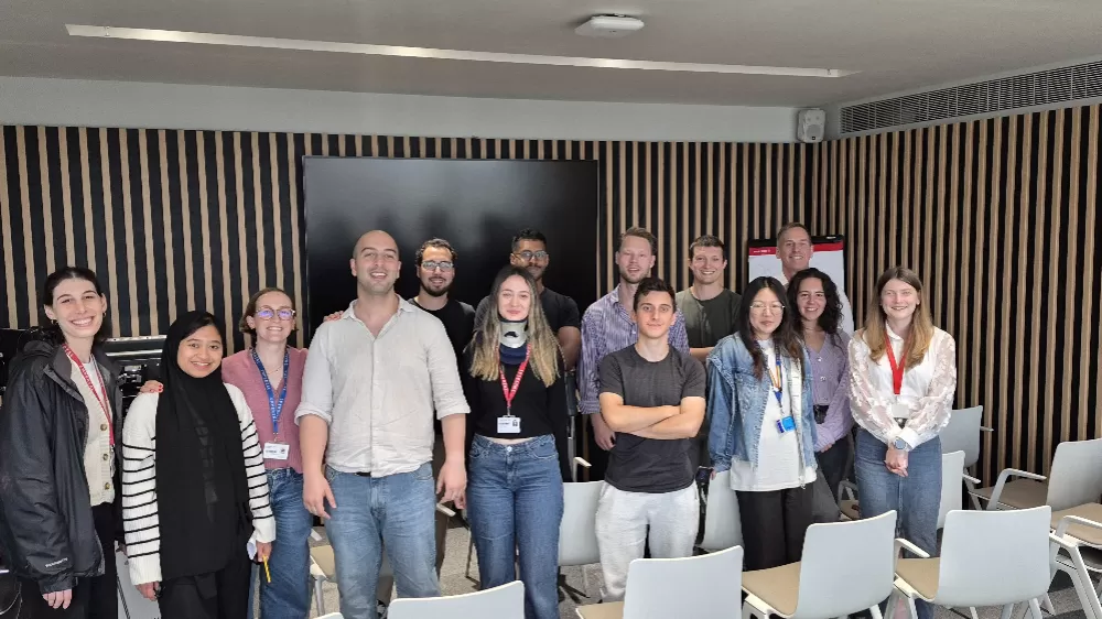 Gözükara Vakfı genç bilim insanlarını Londra'ya taşıdı