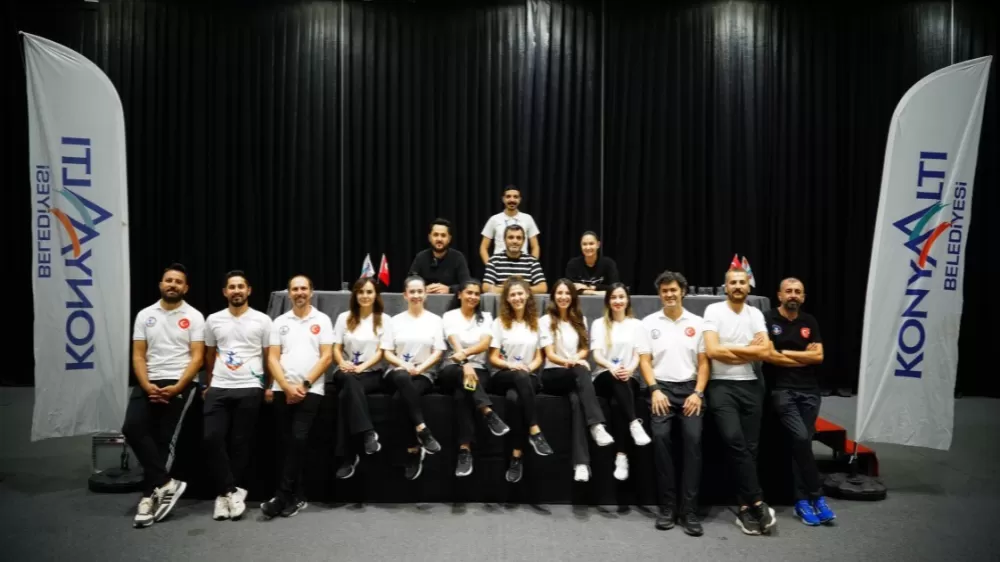 Halk oyunları topluluğu yeni üyelerini seçti