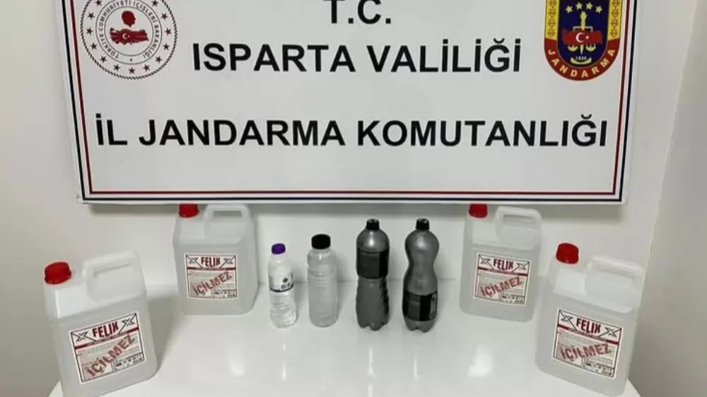 Isparta'da kaçak içki operasyonunda 2 şüpheli hakkında işlem başlatıldı