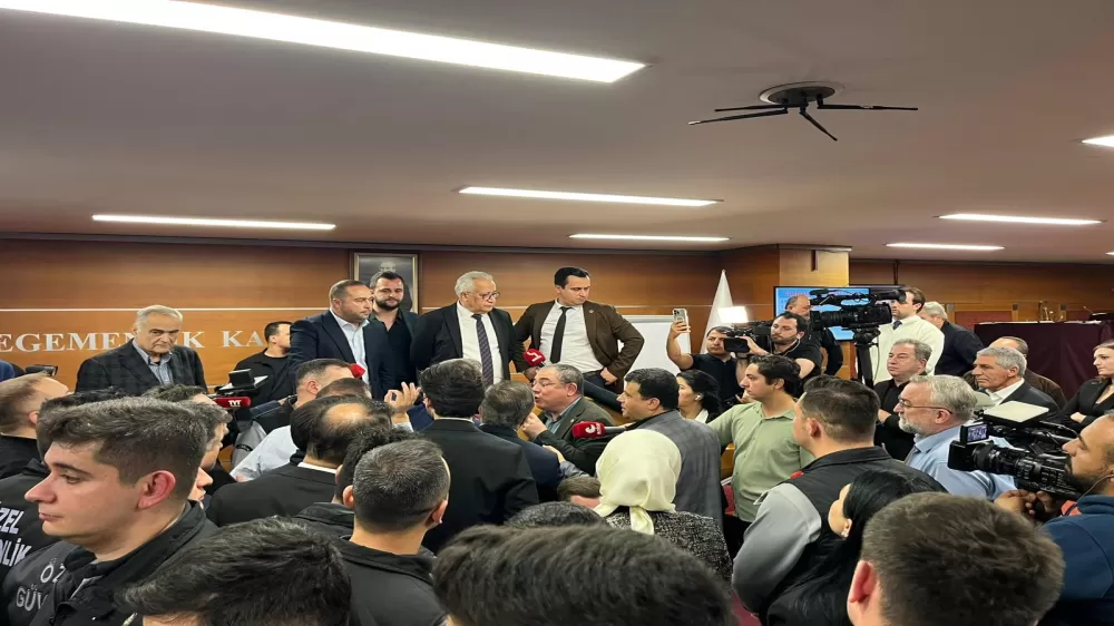 İstanbul Bayrampaşa Belediye Meclisi'nde başkanvekili seçimi 4. turda kazanan belli oldu işte yeni başkan