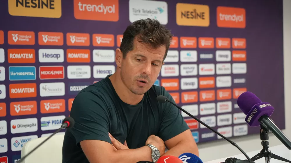 kendi sahasında farklı yenilen Antalyaspor Teknik Direktörü Emre Belözoğlu "Başkanla helalleşmeden bu kararı almak istemiyorum"