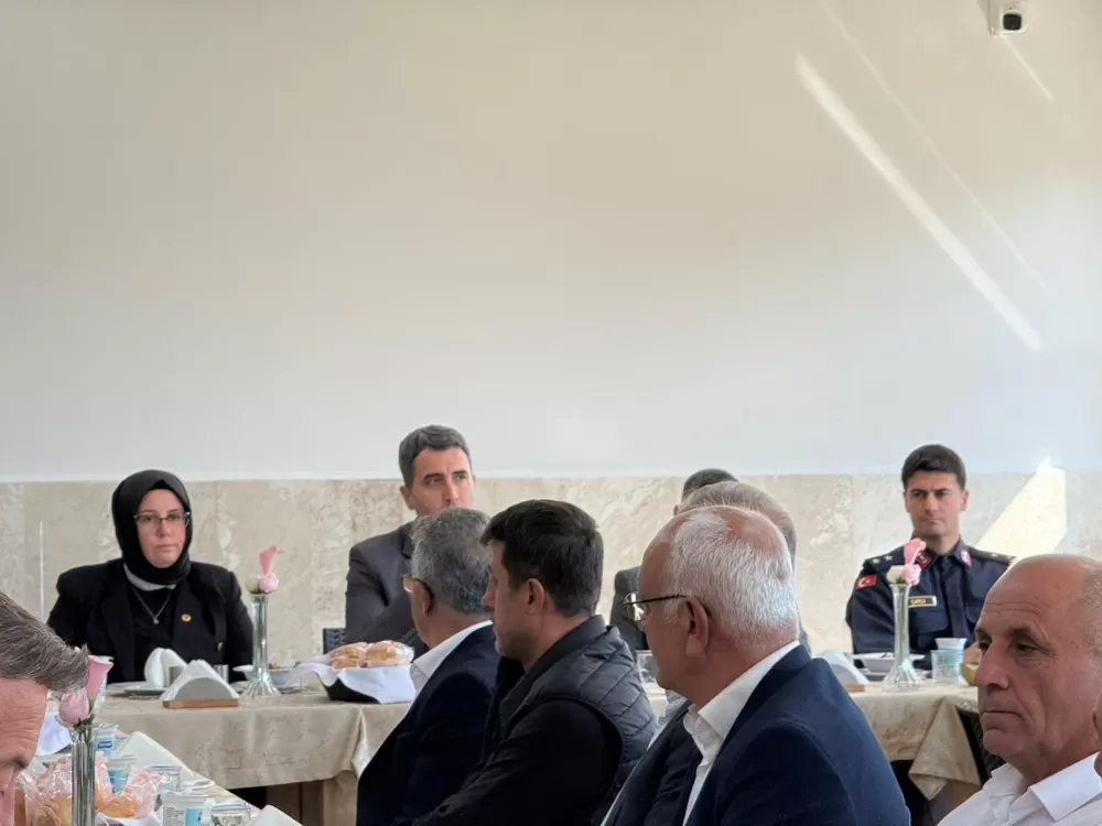 Bucak’ta Muhtarlar Günü kutlandı Kaymakam Kuruca muhtarlarla buluştu