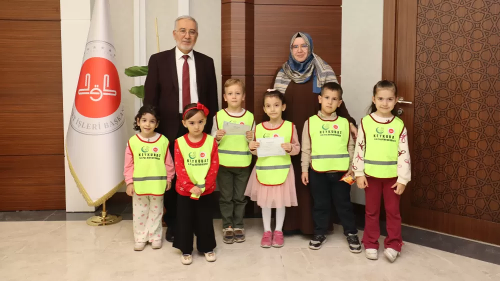 Minik Yüreklerden Filistin ve Yetim Kardeşlerine Destek