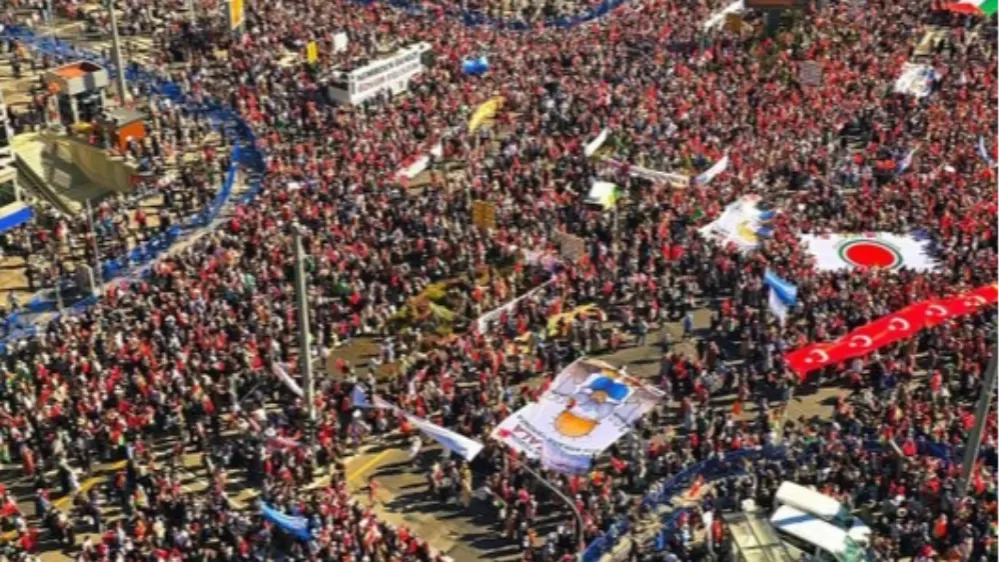 On Binlerce Ankaralı Filistin’e destek için yürüdü