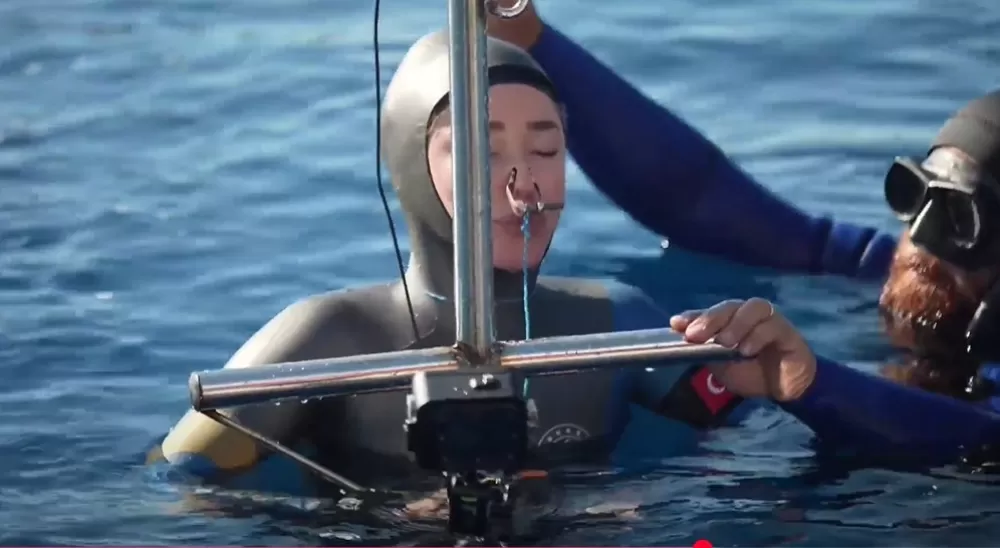 Şahika Ercümen 'Cumhuriyet' ve 'Gazze' için dünya rekoru kırdı