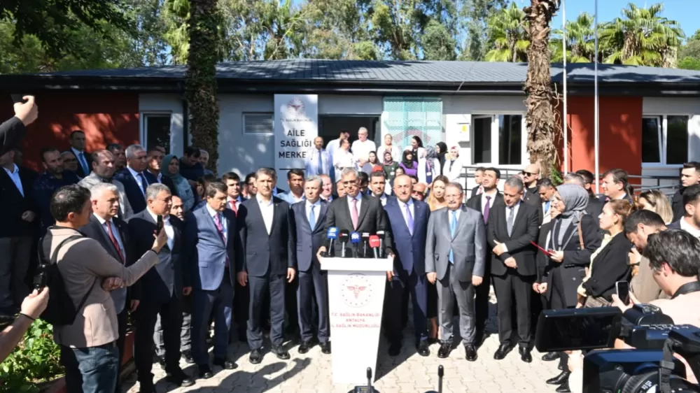 Sağlık Bakanı Memişoğlu Antalya'da "Atatürk Devlet Hastanesi'nin binasını yatırıma aldırdık, şimdi projesini hazırlıyoruz"