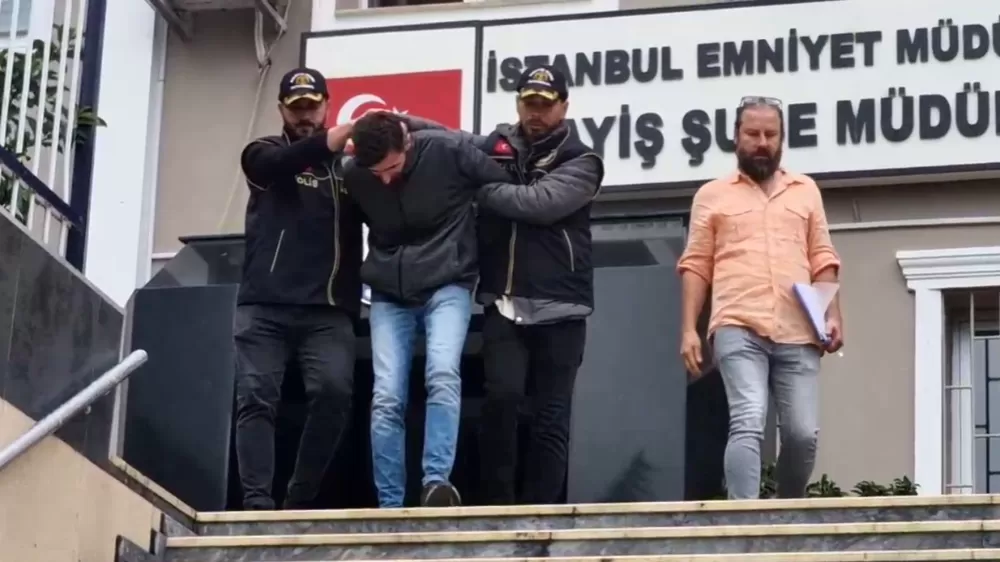 Sarıyer'de motosikletli saldırganlar oto tamirhanesini kurşunladı