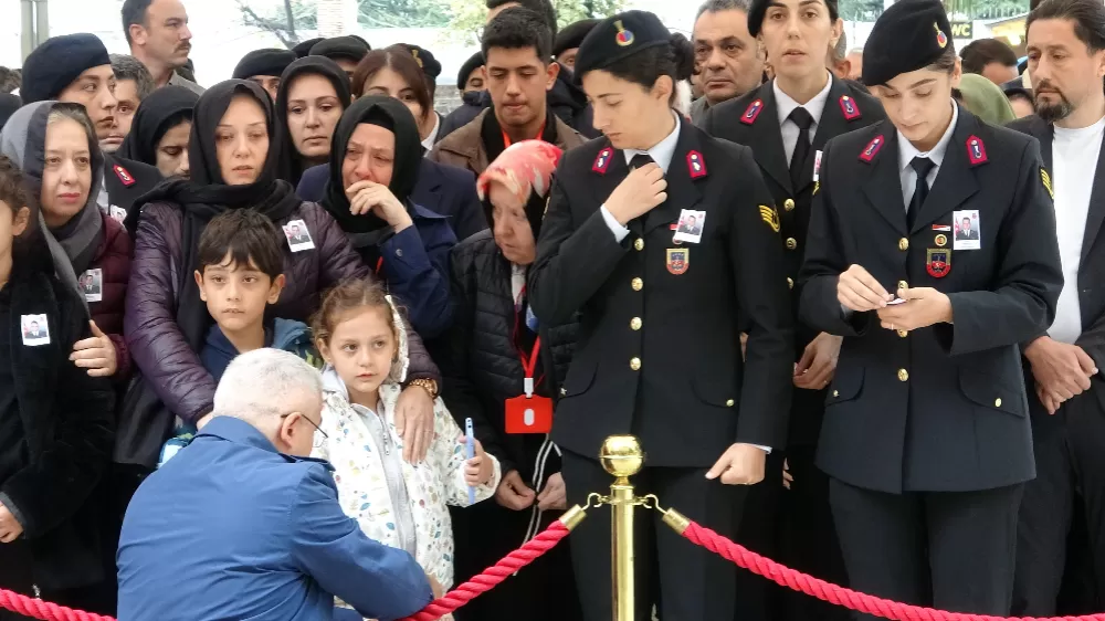  Şehit Jandarma Astsubay Tacettin Gün, Bursa’da son yolculuğuna uğurlandı