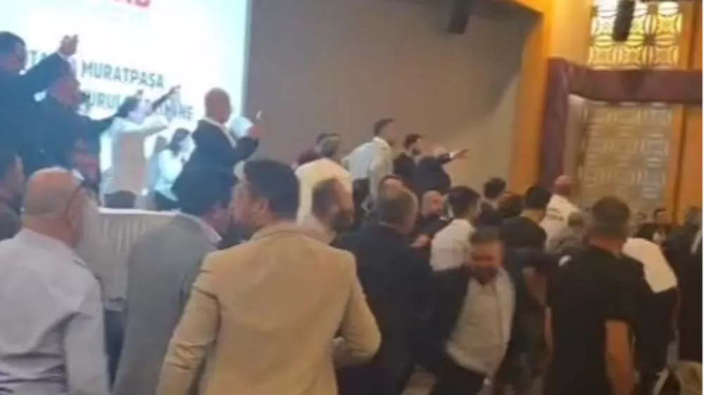 TÜRSAB Muratpaşa seçiminde tekme ve yumruklar konuştu