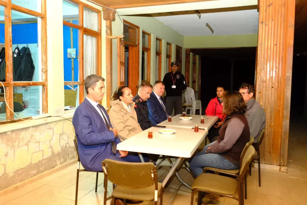 Vali Bilgihan'dan Çamlık Köyü'ne ziyaret Vatandaşlarla buluştu