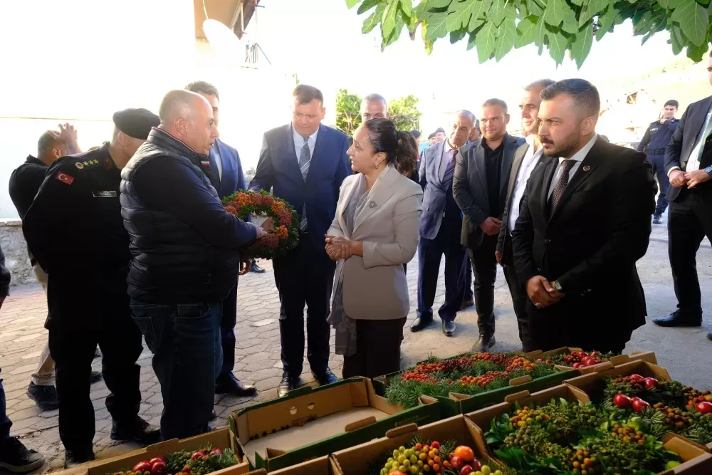 Avrupa’ya ihracat yapan Bucaklı Üreticilere Vali Bilgihan'dan ziyaret