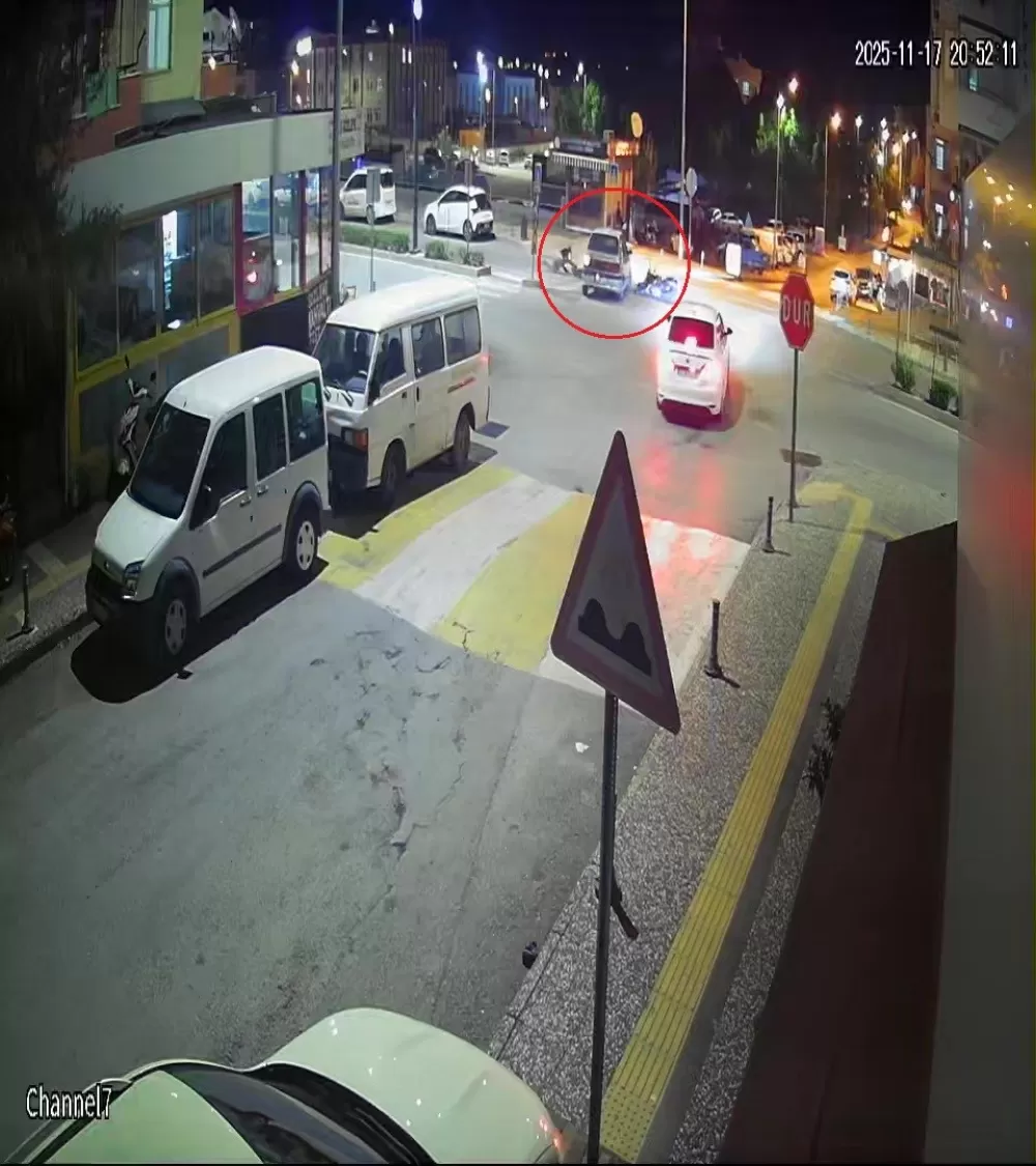 Motosikletli aracın üstünden takla atarak uçtu