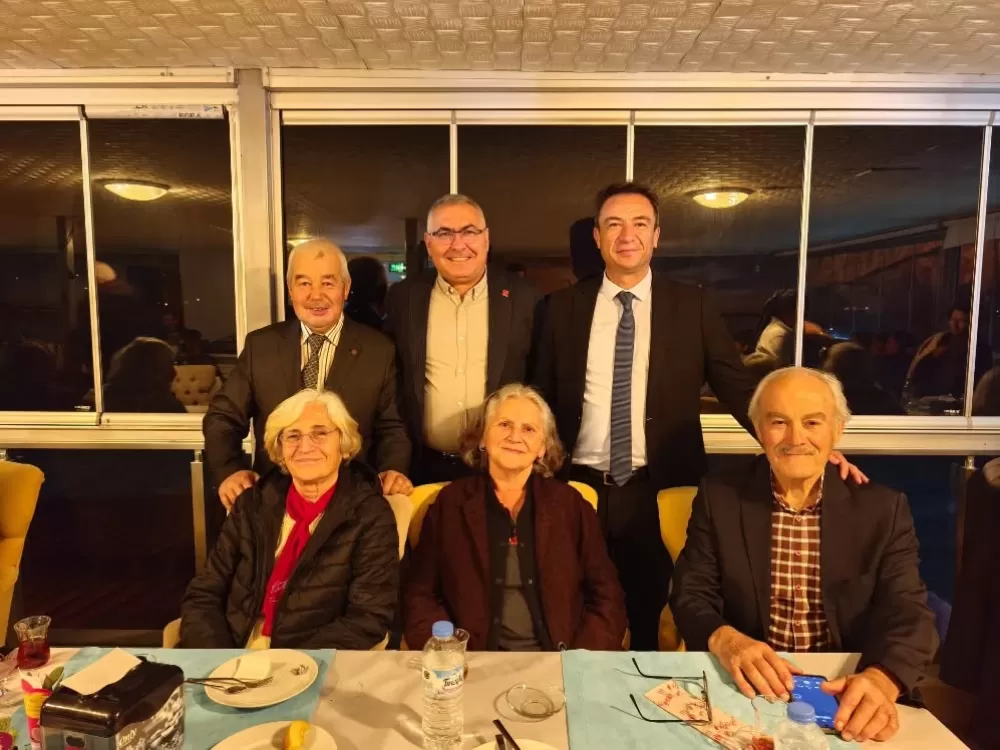 Başkan Okan Kurd, emekli öğretmenleri unutmadı! Anlamlı günde anlamlı buluşma