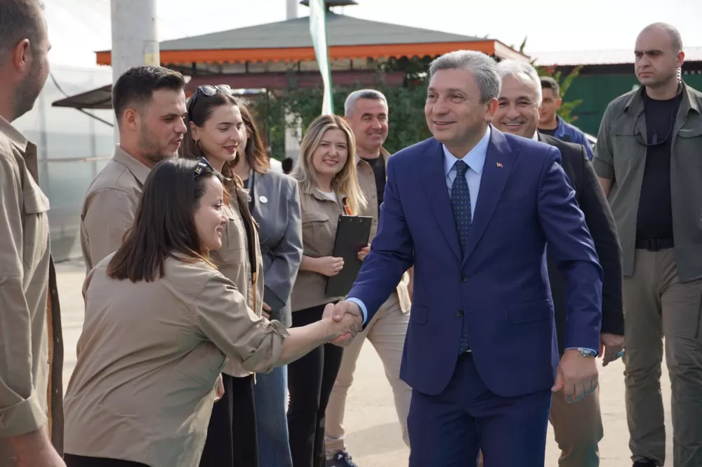 Vali Şahin'den Anamas Tohuma ziyaret Yerli üretim çalışmalarını inceledi