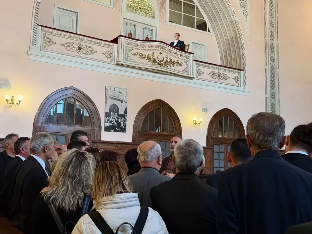 Milletvekili Akbulut hemşehrileriyle birlikte 1. ve 2. Meclisi ziyaret etti