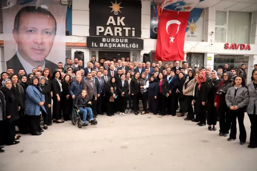 AK Parti Genel Başkan Yardımcısı Ahmet Büyükgümüş Burdur'da teşkilatla buluştu