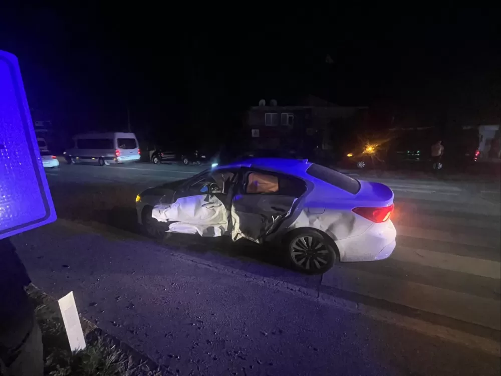 Manavgat'ta trafik kazası: 4 yaralı