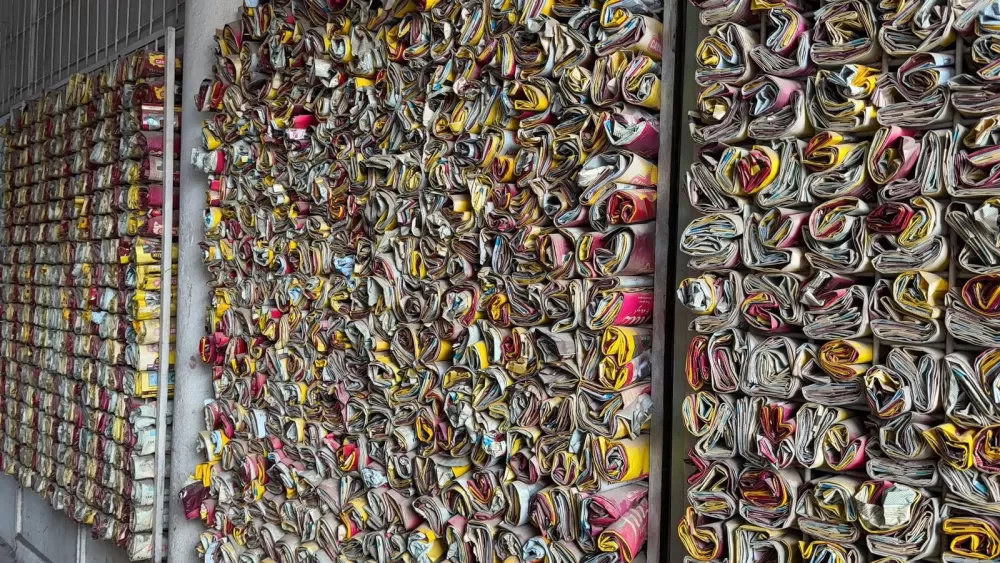 Burdurlu Çaycı Üzeyir’in 18 yılda biriktirdiği 15 bin çay paketi koleksiyonu ilgi çekiyor