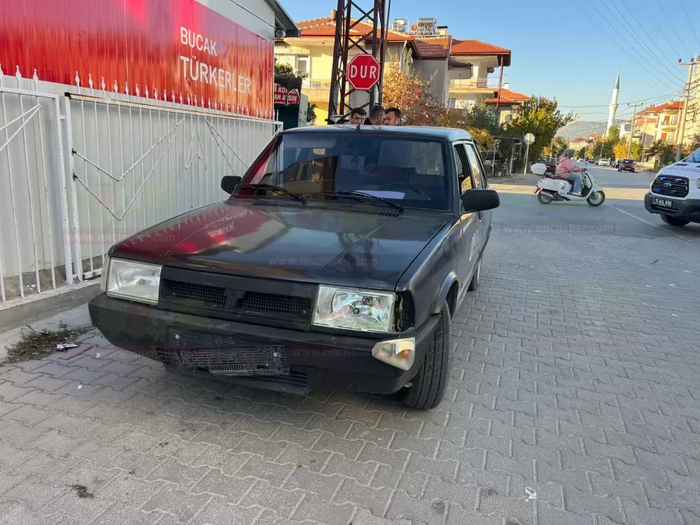 Bucak'ta trafik kazası Sürücü yaralandı