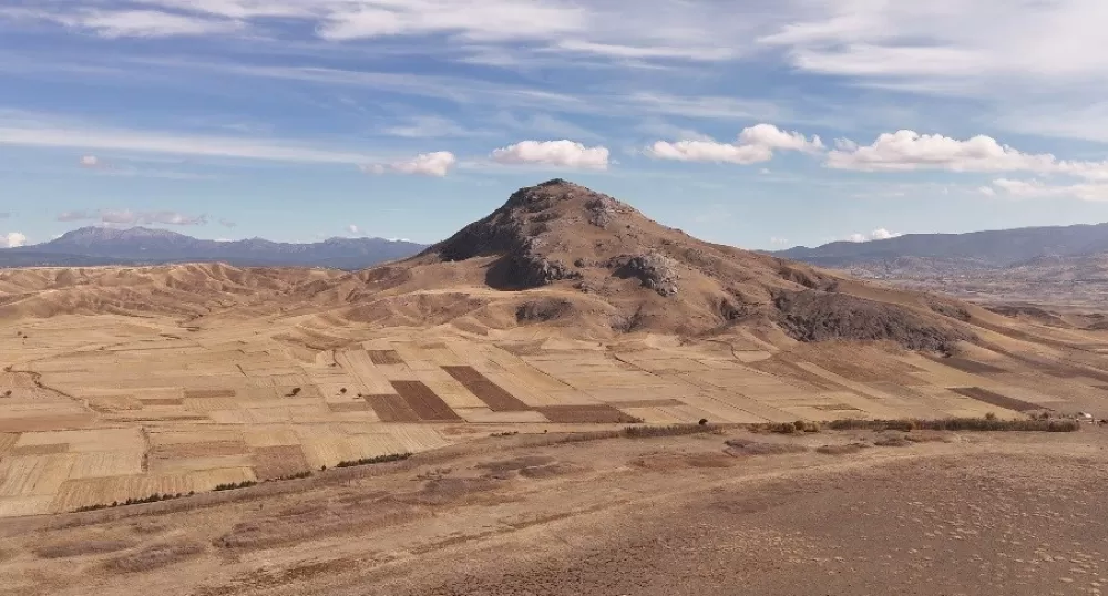 Burdur'da yüzlerce kuş türüne ev sahipliği yaparken kuraklığa yenik düştü