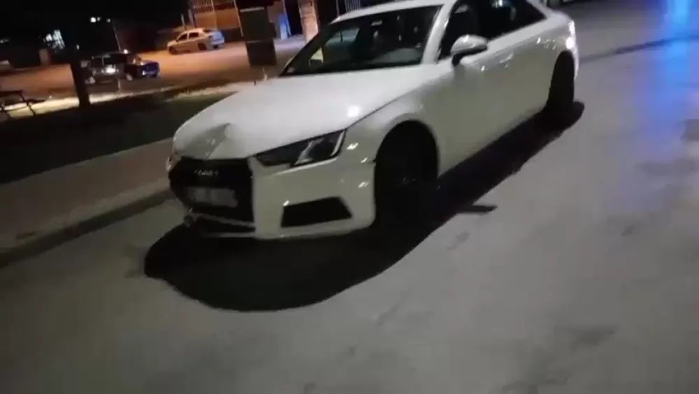 Trafik kazasında sürücülerden birisi kaçtı, diğeri alkollü çıktı