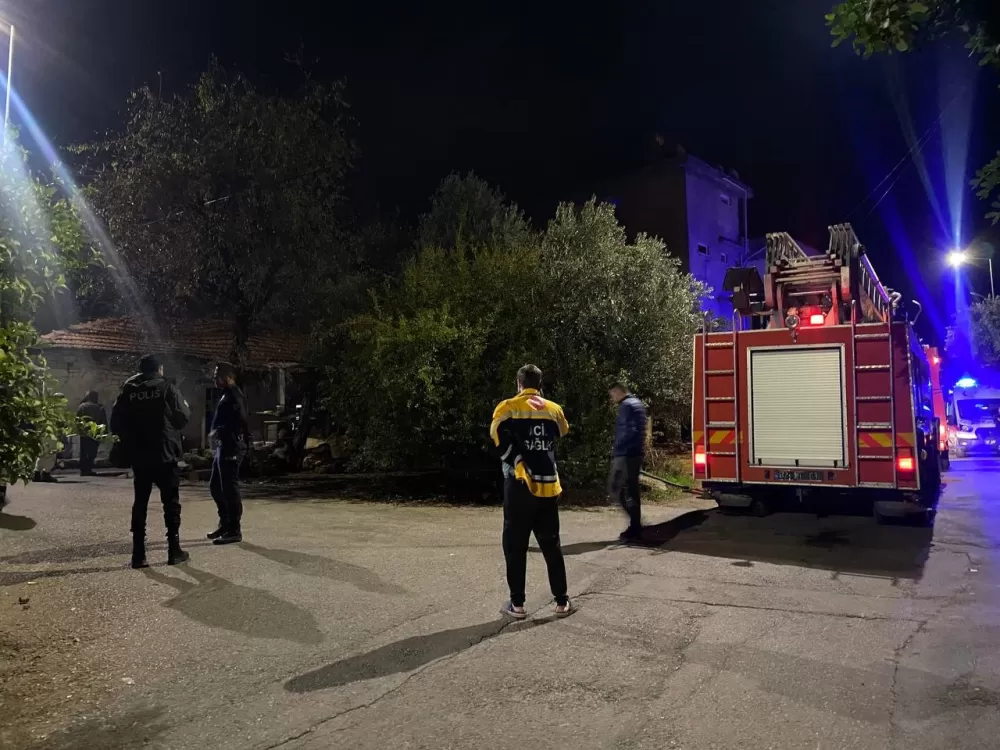 Antalya Serik'te Ev Yangını Korkuttu