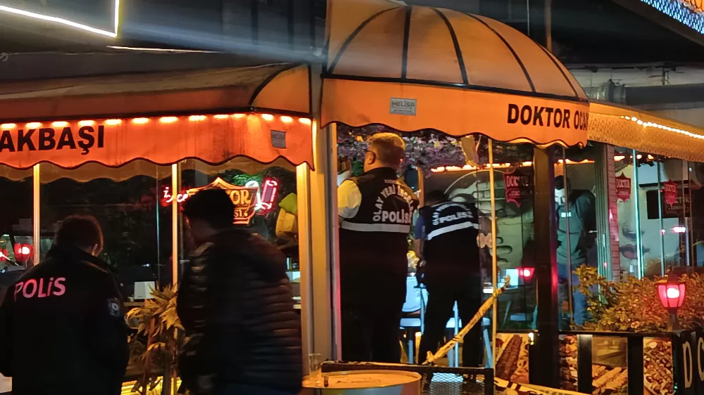 Adana'da  İşyeri sahibi, işyerinde motosikletli şüpheliler tarafından Öldürüldü 