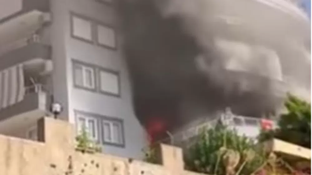 Alanya'da 5 katlı binada korkutan yangın