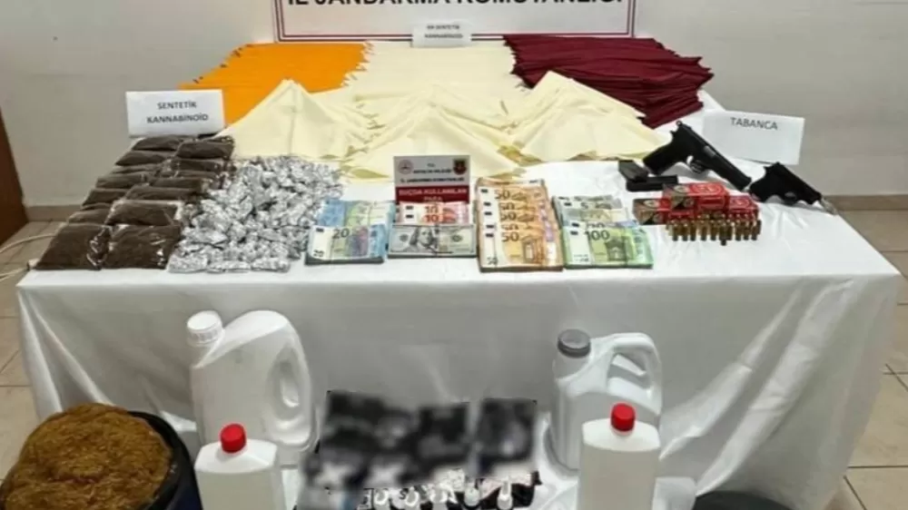 Alanya’da uyuşturucu operasyonu: 4 şüphelinin evine baskın