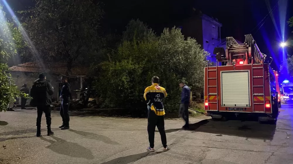 Antalya Serik'te Ev Yangını Korkuttu