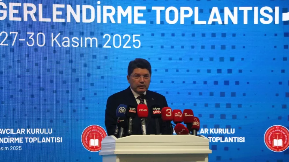Bakan Tunç: "Hakim ve savcılar hakkında açılan bin 861 soruşturma ve incelemeden bin 331’i neticelendirildi"