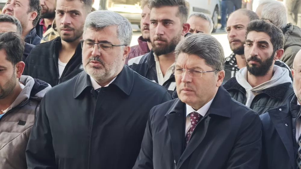 Bakan Tunç vefat eden vatandaşların cenaze törenlerine katıldı