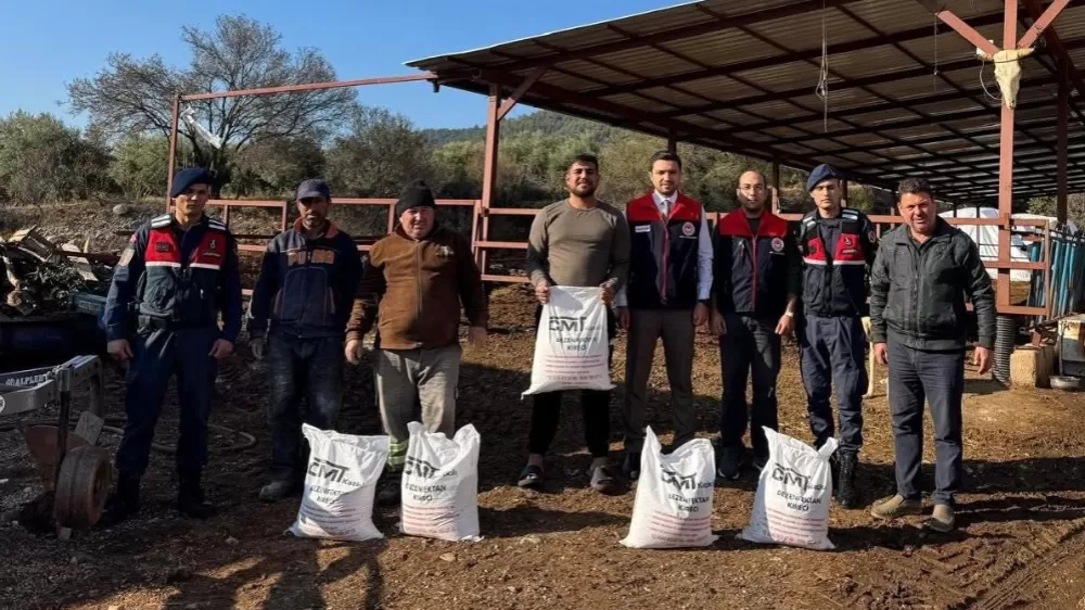 Beyağaç Belediyesi şap hastalığına karşı üreticilere kireç dağıttı