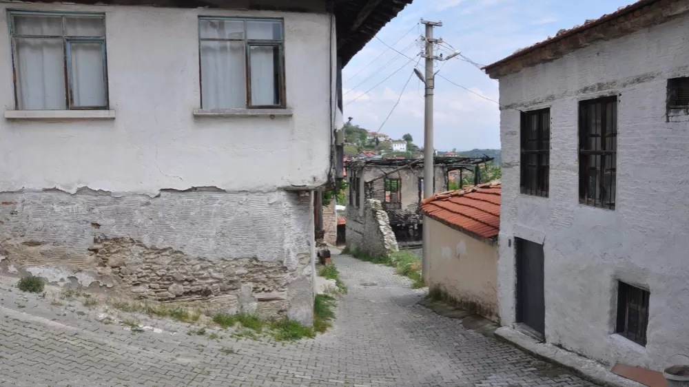 Buldan’ın tarihi 3 sokağı daha turizme kazandırılacak