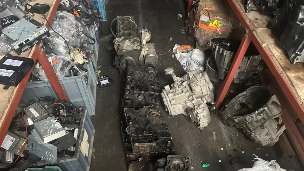  Bursa merkezli dev operasyon Burdur ve  11 ilde eş zamanlı "Change araç" baskını