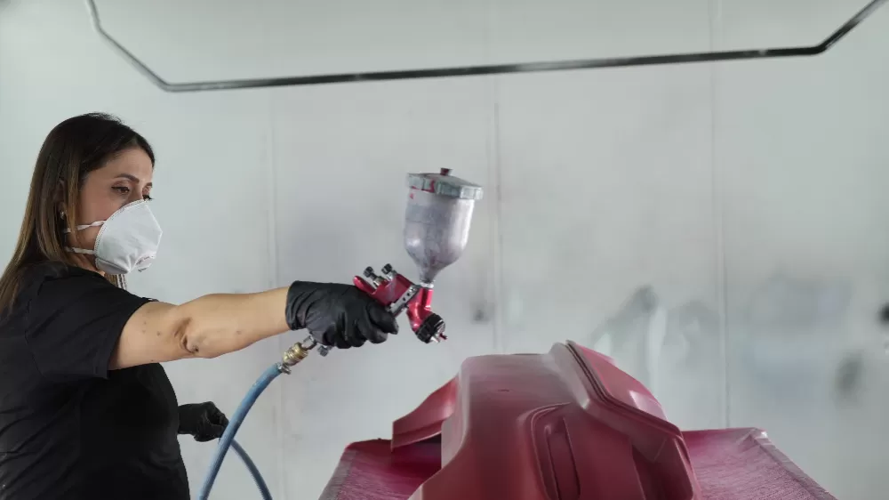 Eşinin yanında çırak olarak başladı, müşterilerin vazgeçilmez 'Nurgül ustası' oldu