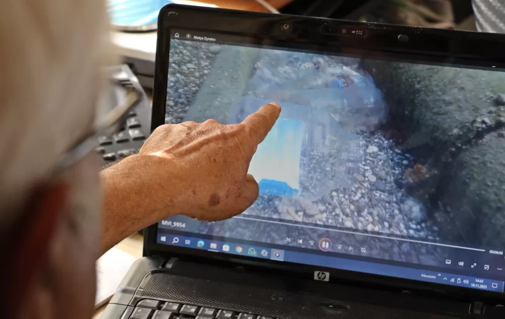 Sigara izmaritleri denizde pamuk tarlasına dönüştü