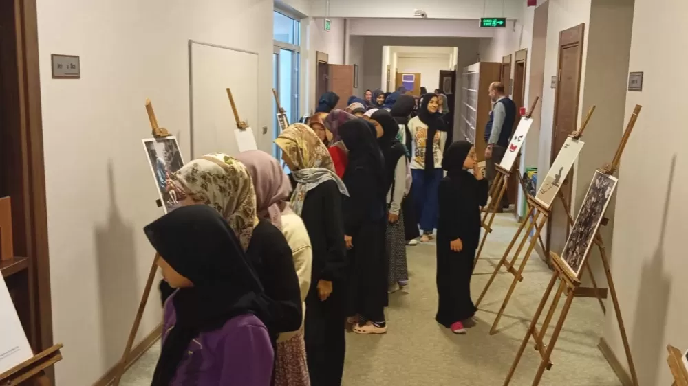 Filistin'de ki zulme fotoğraflarla dikkat çektiler