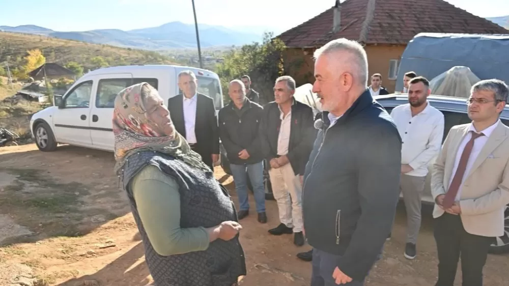 Isparta Belediye Başkanı Şükrü Başdeğirmen'in Yalvaç gezisinde Duygusal buluşma