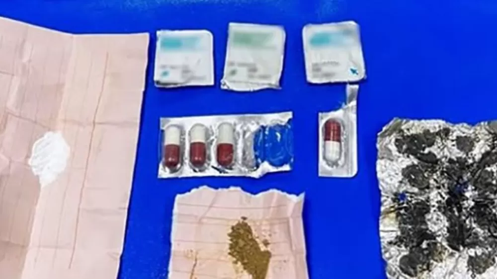 Isparta'da yapılan sokak uygulamasında uyuşturucu madde ele geçirildi