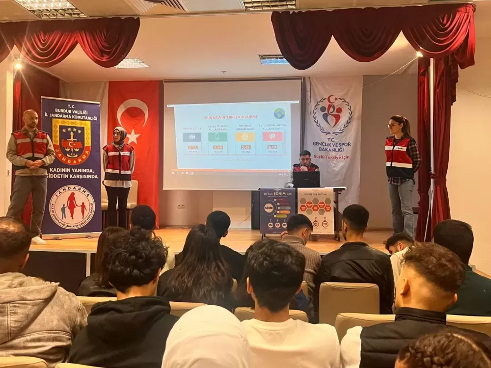 Jandarmadan KYK öğrencilerine dolandırıcılık ve güvenlik eğitimi