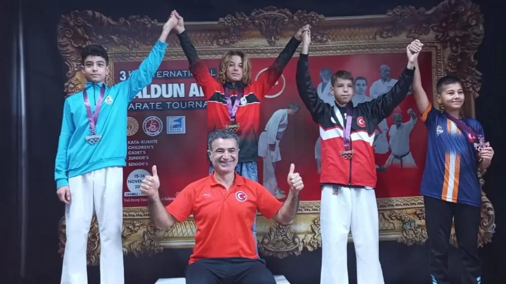 Kemer Belediyesi Karate Takımı'ndan 9 madalya