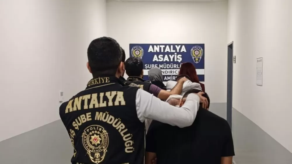 Kiralık ilanıyla başladı, 2,1 Milyonluk vurgunla bitti: 3 kişi tutuklandı