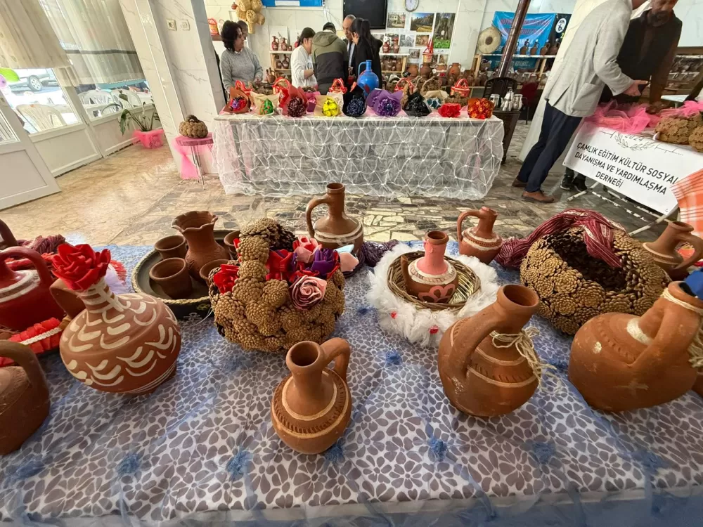 Engelliler Derneği’nden El Emeği Ürünler Sergisi Bucak'ta açıldı